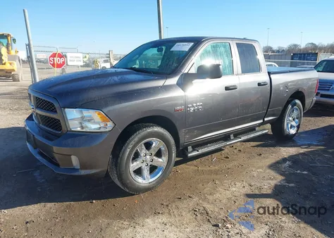 2018 Ram 1500 Express 4X4 6'4 Box z USA, uszkodzony, nr VIN 1C6RR7FT0JS187017